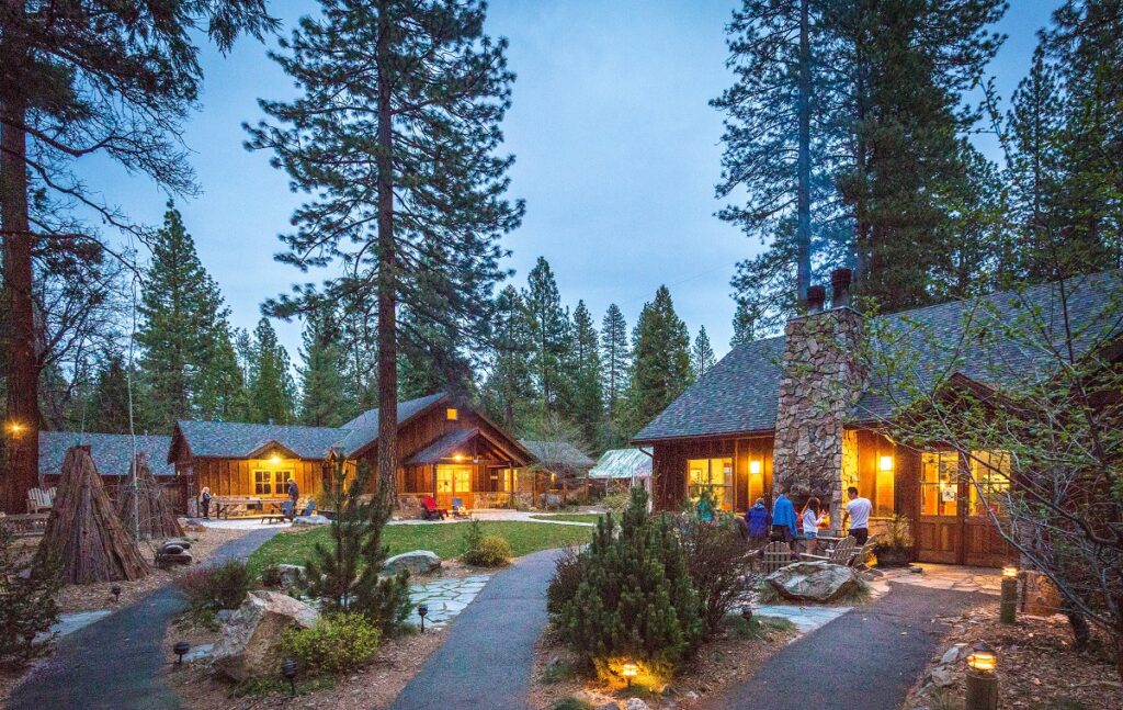 Evergreen Main Lodge (Kim Carroll)
