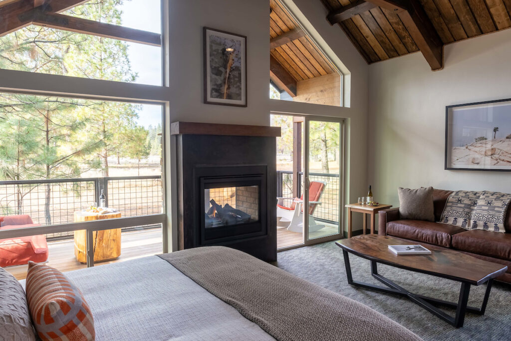 Firefall Ranch King Room, Sitting Area Queen Sofa Bed, Indoor/Outdoor Fireplace and Deck (Tracy Barbutes)